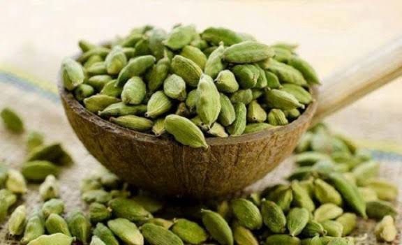 Organic Green Cardamom Pods - Cooking Ingredient, Culinary Uses, Adds Flavour And Aroma, Indian Cooking Ingredient| OGOC