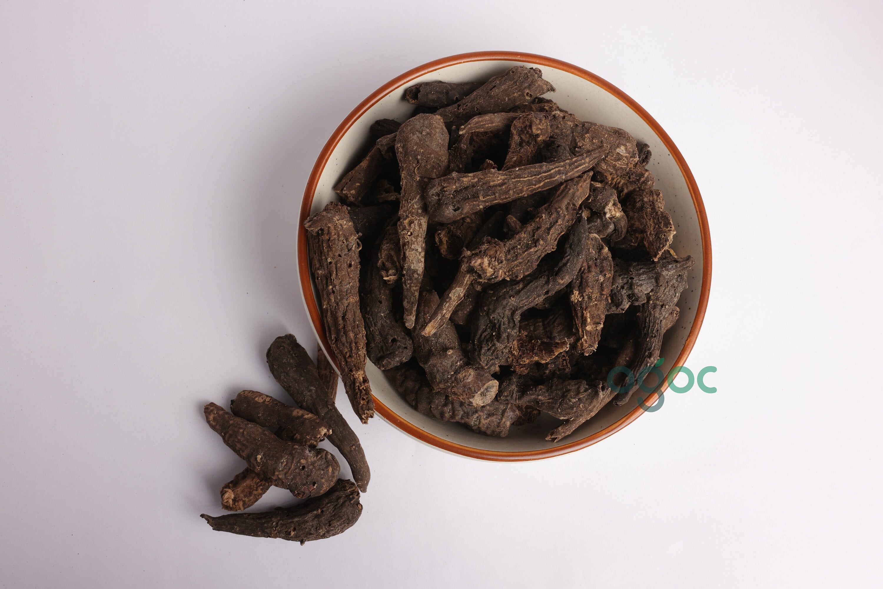 Brown Natural Bachnag vathsanaabhi (Monkshood) - Aconitum Ferox for Herbal Uses"| OGOC